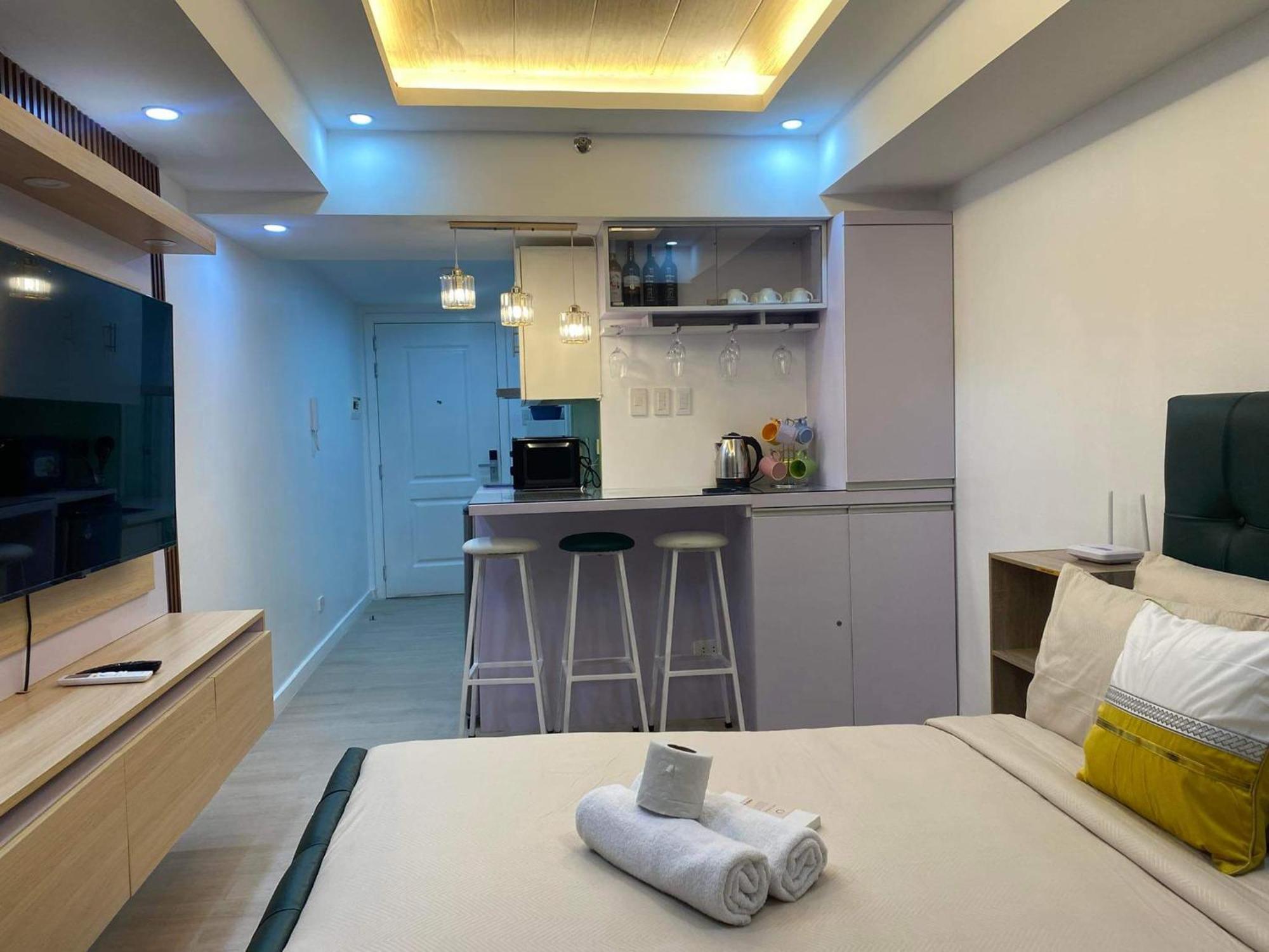 Udra Staycation Azure North Pampanga Lagundi 外观 照片